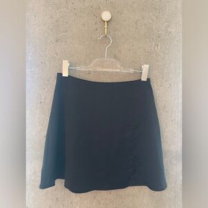 LYANER Silk Black Mini Skirt (Medium)